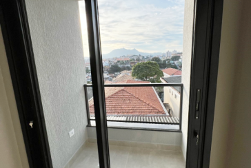 Belíssimo Sobrado novo à venda no Bairro do Parque Maria Domitila na Rua Domingos de Magalhães 80