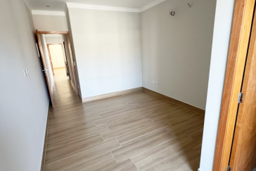 Belíssimo Sobrado novo à venda no Bairro do Parque Maria Domitila na Rua Domingos de Magalhães 80