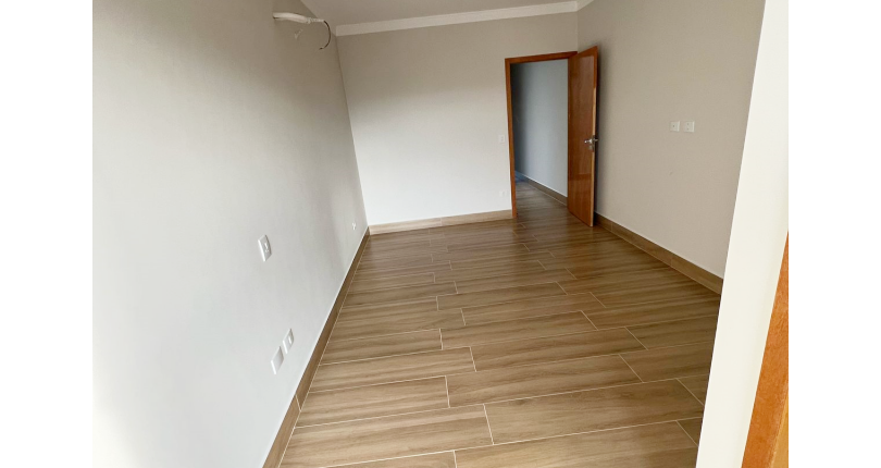 Belíssimo Sobrado novo à venda no Bairro do Parque Maria Domitila na Rua Domingos de Magalhães 80