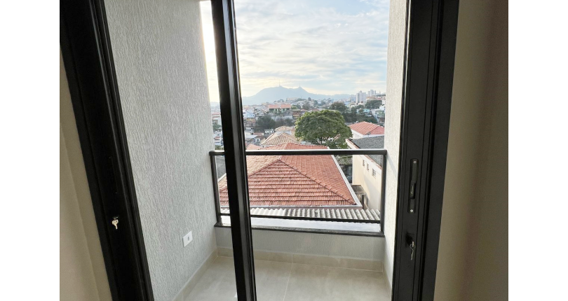 Belíssimo Sobrado novo à venda no Bairro do Parque Maria Domitila na Rua Domingos de Magalhães 78,