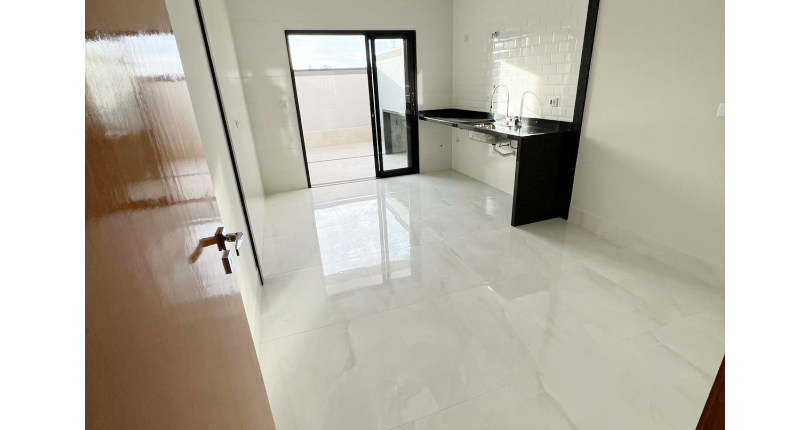 Belíssimo Sobrado novo à venda no Bairro do Parque Maria Domitila na Rua Domingos de Magalhães 78,