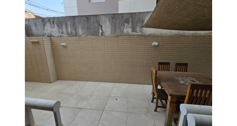 Belo Apartamento Gardem à venda no Bairro da Vila Aurora (Zona Norte) na Rua João de Laet 313,