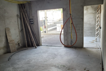 Sobrado à venda no Bairro da Vila Menck na Rua Santo André,