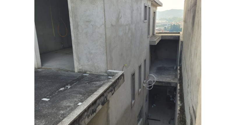 Sobrado à venda no Bairro da Vila Menck na Rua Santo André,