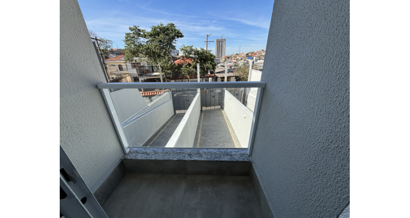 Belo Sobrado novo à venda no Bairro do Jardim Líbano na Rua Professor Araújo Coelho 391