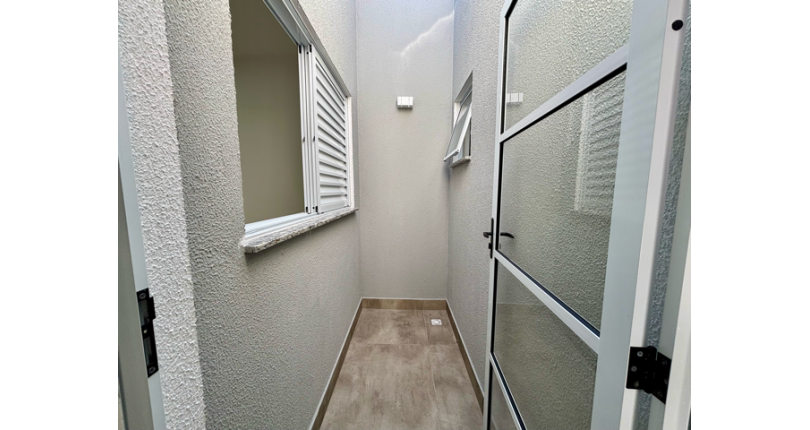 Belo Sobrado novo à venda no Bairro do Jardim Líbano na Rua Professor Araújo Coelho 391