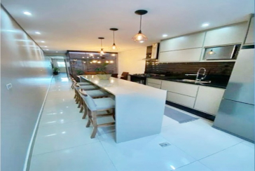 Belo Sobrado à venda no Bairro da Vila Mangalot na Rua Rubens de Souza Araújo