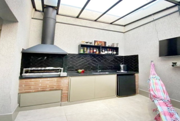 Belo Sobrado à venda no Bairro da Vila Mangalot na Rua Rubens de Souza Araújo