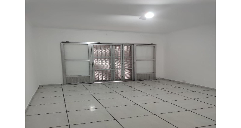 Belo Sobrado à venda no Bairro do Piqueri na Rua Maria Helena