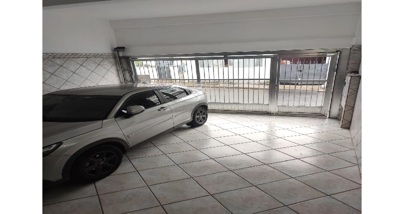 Belo Sobrado à venda no Bairro do Piqueri na Rua Maria Helena