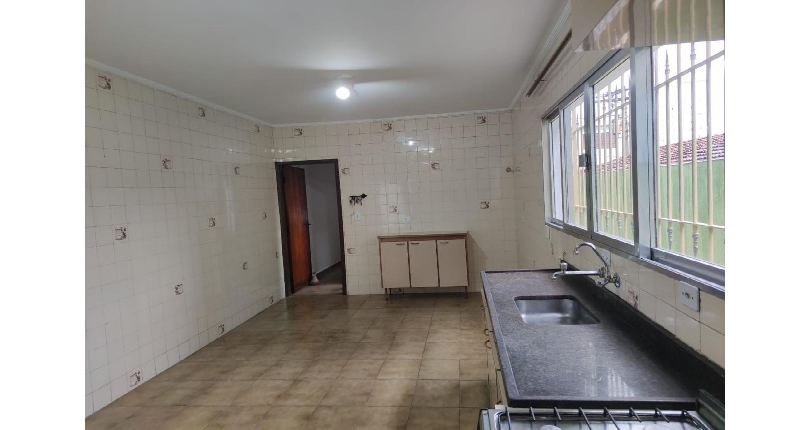 Belo Sobrado à venda no Bairro do Piqueri na Rua Maria Helena