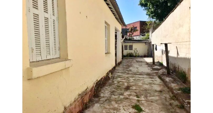 Terreno à venda no Bairro da Vila Anastácio na Rua Caiapós,