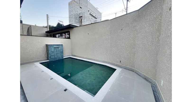 Lindo Sobrado novo à venda no Bairro do Parque São Domingos na Rua Dona Herminda Borba Attuy 351