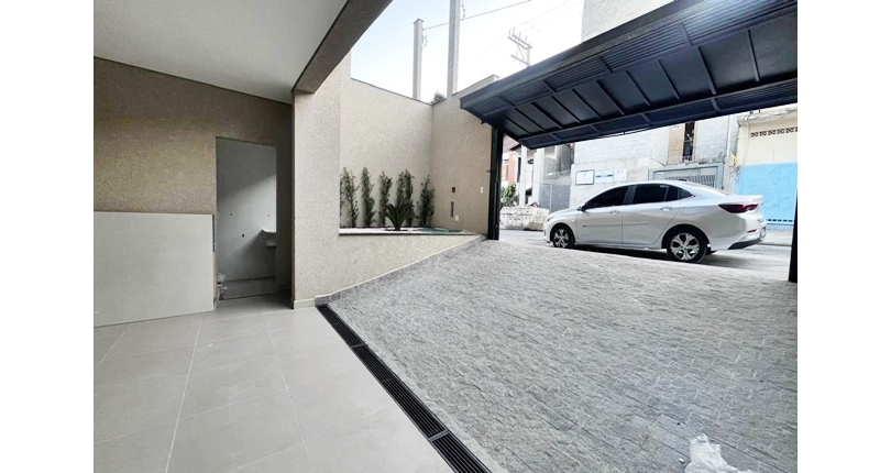 Lindo Sobrado novo à venda no Bairro do Parque São Domingos na Rua Dona Herminda Borba Attuy 310,