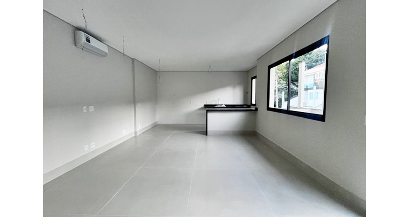 Lindo Sobrado novo à venda no Bairro do Parque São Domingos na Rua Dona Herminda Borba Attuy 310,