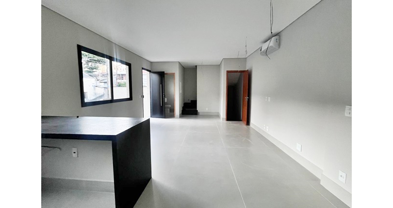 Lindo Sobrado novo à venda no Bairro do Parque São Domingos na Rua Dona Herminda Borba Attuy 310,