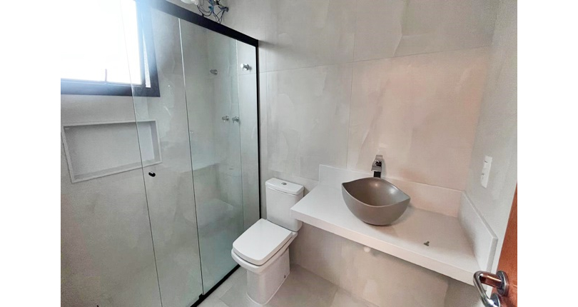 Lindo Sobrado novo à venda no Bairro do Parque São Domingos na Rua Dona Herminda Borba Attuy 318