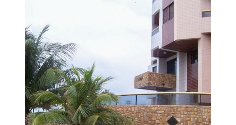 Belo Apartamento à venda na Praia Grande no Bairro Nova Mirim na Rua Primeiro de Maio 34, no Condomínio Joao Maria Orisaka