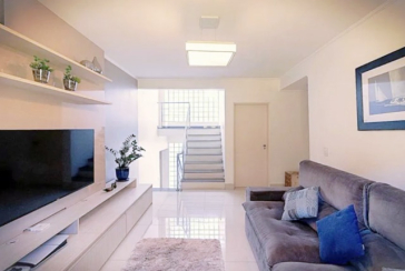 Lindo Sobrado à venda no Bairro do City América na Avenida do Anastácio