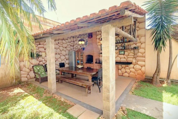 Lindo Sobrado à venda no Bairro do City América na Avenida do Anastácio