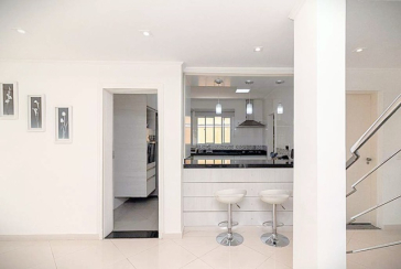 Lindo Sobrado à venda no Bairro do City América na Avenida do Anastácio