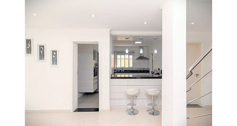 Lindo Sobrado à venda no Bairro do City América na Avenida do Anastácio