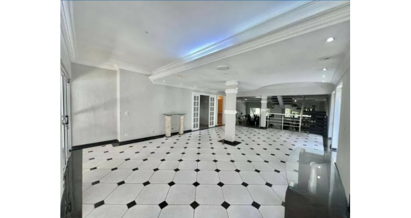 Belo Sobrado à venda no Bairro do City América na Rua Icádio,