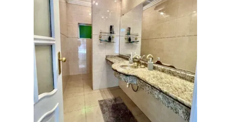 Belo Sobrado à venda no Bairro do City América na Rua Icádio,