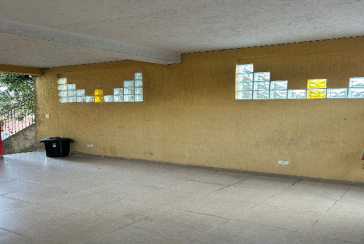 Belo Sobrado à venda no Bairro da Vila Mangalot na Rua José Ataliba Ortiz