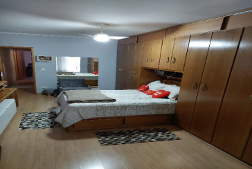 Belo Sobrado à venda no Bairro da Vila Mangalot na Rua José Ataliba Ortiz