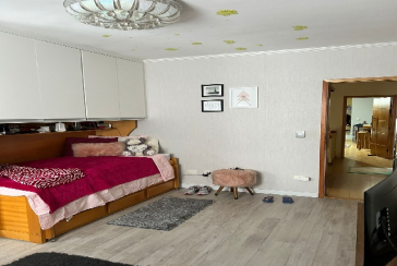 Belo Sobrado à venda no Bairro da Vila Mangalot na Rua José Ataliba Ortiz