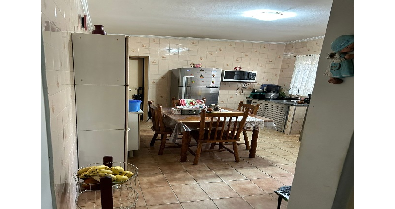 Belo Sobrado à venda no Bairro da Vila Mangalot na Rua José Ataliba Ortiz