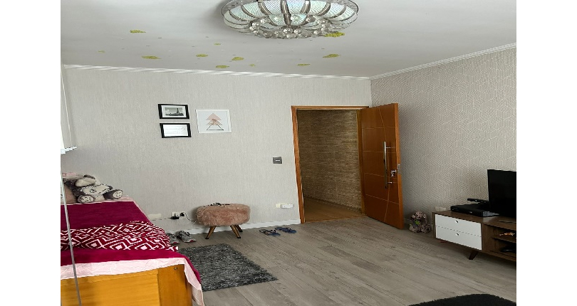 Belo Sobrado à venda no Bairro da Vila Mangalot na Rua José Ataliba Ortiz