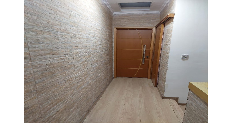 Belo Sobrado à venda no Bairro da Vila Mangalot na Rua José Ataliba Ortiz