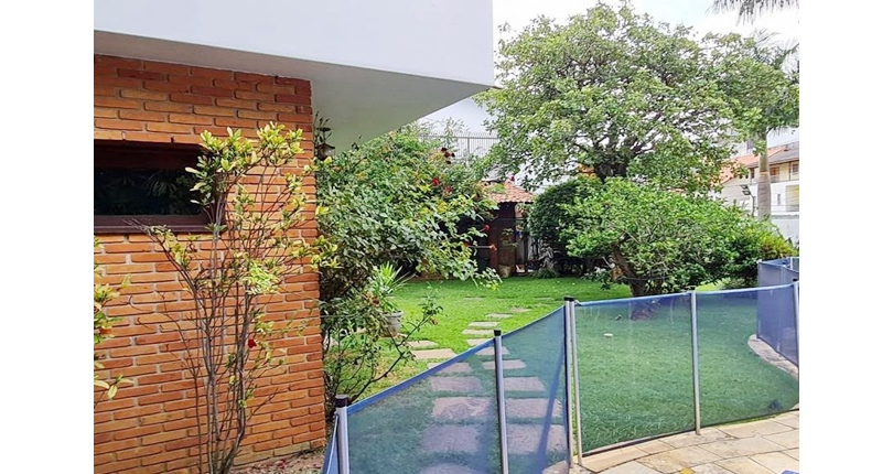 Sobrado à venda no Bairro do City America na Rua Engenheiro David Renê Miche