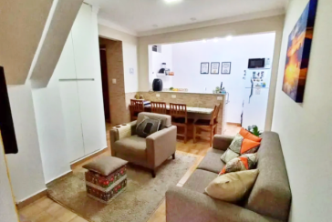 Casa assobradada à venda em Osasco no Bairro da Ayrosa na Rua Irapuru