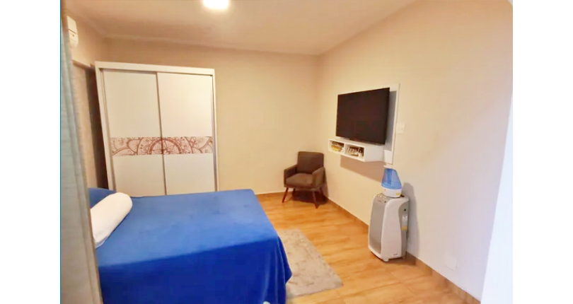 Casa assobradada à venda em Osasco no Bairro da Ayrosa na Rua Irapuru