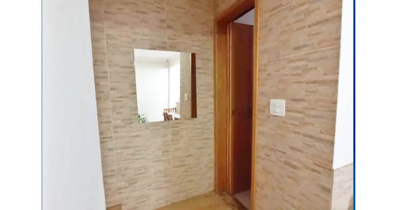 Casa assobradada à venda em Osasco no Bairro da Ayrosa na Rua Irapuru