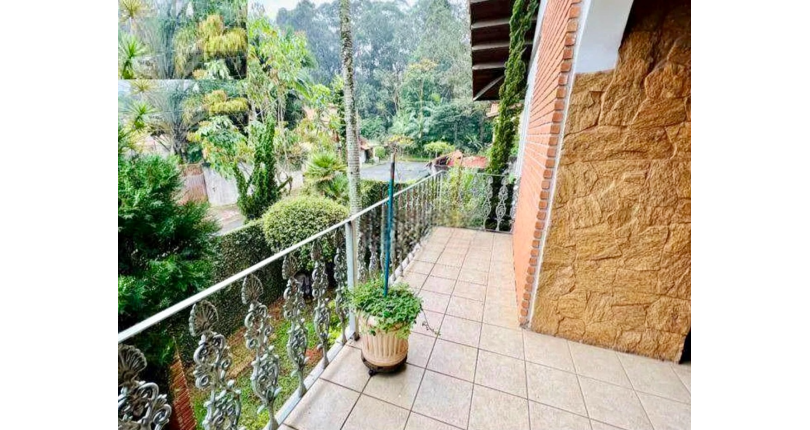 Sobrado à venda no Bairro do City América na Rua Caronte