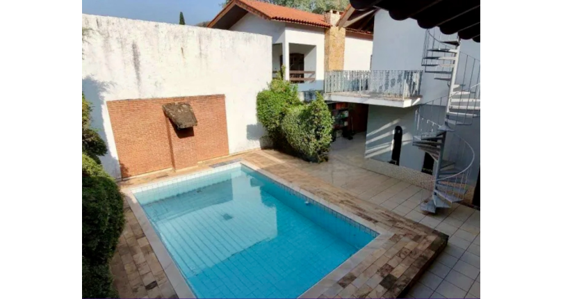 Sobrado à venda no Bairro do City América na Rua Caronte