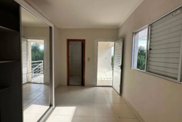  Belo Sobrado à venda no Bairro do Parque São Domingos na Rua Aristides Malheiros