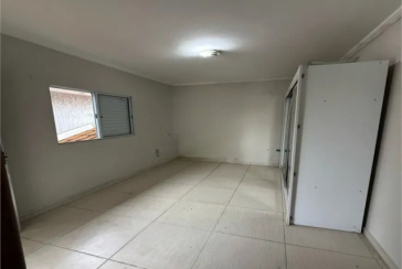  Belo Sobrado à venda no Bairro do Parque São Domingos na Rua Aristides Malheiros