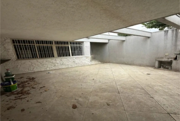  Belo Sobrado à venda no Bairro do Parque São Domingos na Rua Aristides Malheiros