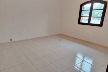 Casa à venda no Bairro da Vila Clarice na Rua José Tomás de Sousa,