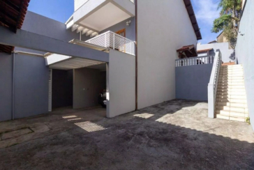 Sobrado à venda no Bairro do Jaraguá na Rua Nossa Senhora da Conceição,