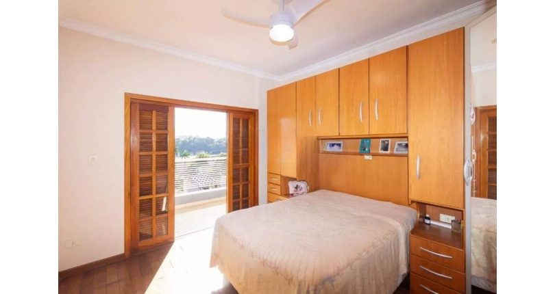 Sobrado à venda no Bairro do Jaraguá na Rua Nossa Senhora da Conceição,