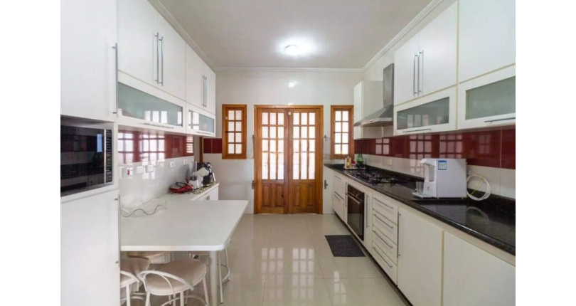 Sobrado à venda no Bairro do Jaraguá na Rua Nossa Senhora da Conceição,