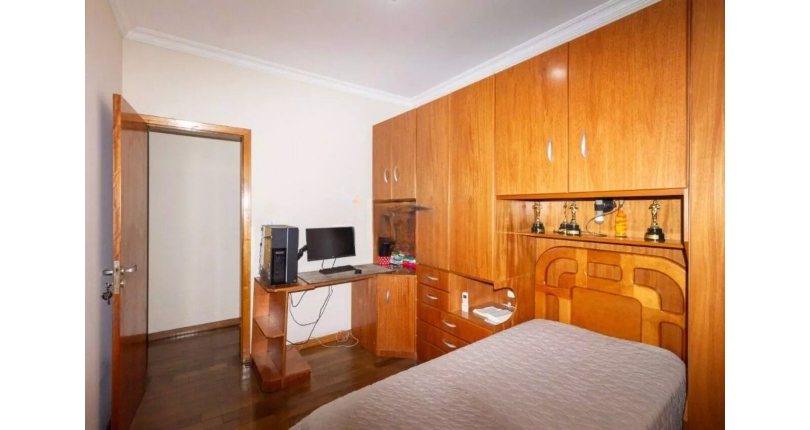 Sobrado à venda no Bairro do Jaraguá na Rua Nossa Senhora da Conceição,