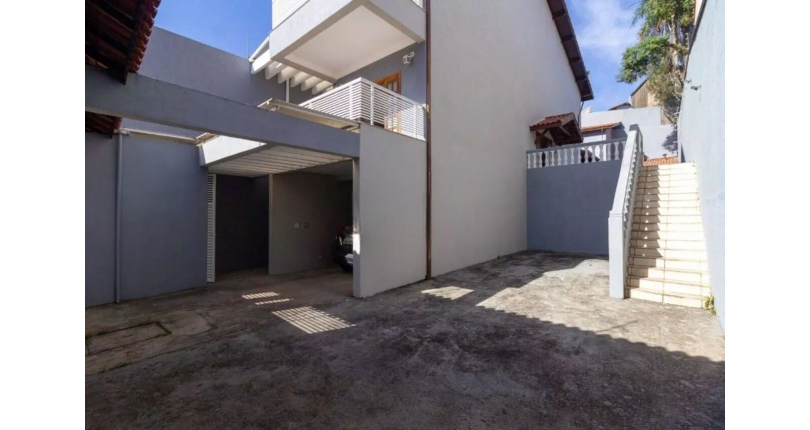 Sobrado à venda no Bairro do Jaraguá na Rua Nossa Senhora da Conceição,