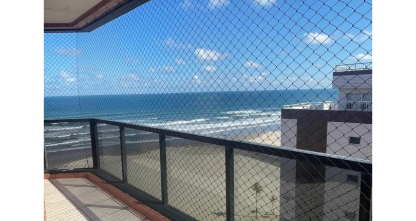 Belo Apartamento à venda na Praia Grande no Bairro da Guilhermina